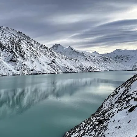 Cresta Loft In アパート *